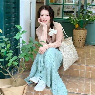 鸾凤嬉春